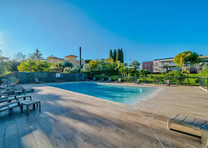 Superbe 2 Pièces - Piscine Et Garage Nizza