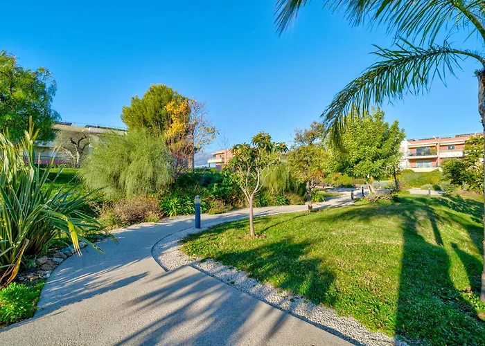 Appartamento Superbe 2 Pièces - Piscine Et Garage *