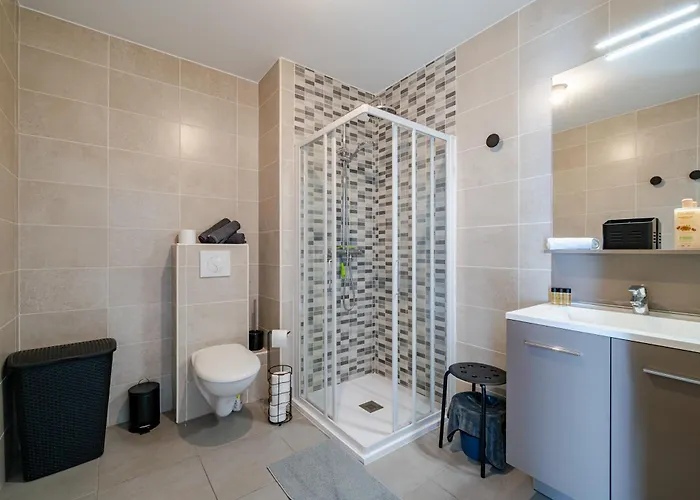 Superbe 2 Pieces - Piscine Et Garage Apartman