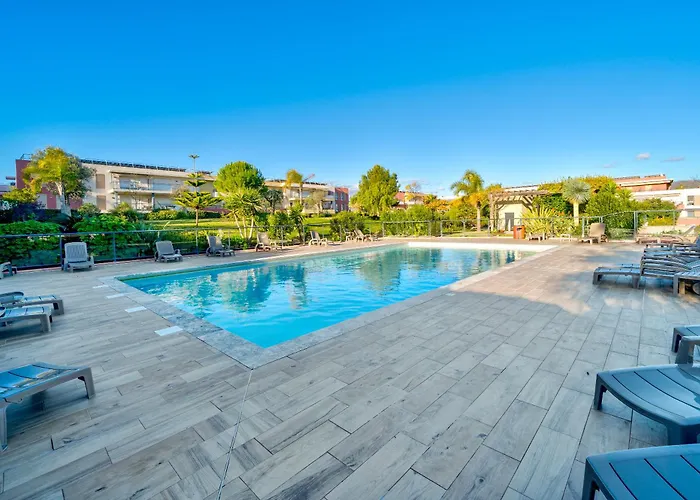 Superbe 2 Pieces - Piscine Et Garage