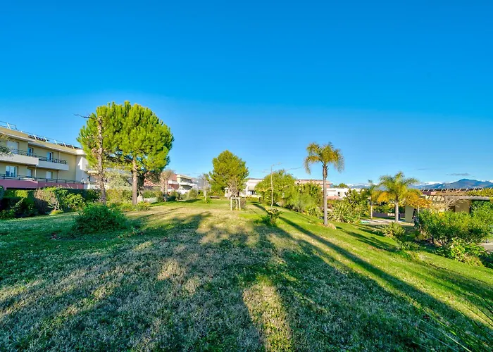 Superbe 2 Pieces - Piscine Et Garage Apartman Nizza